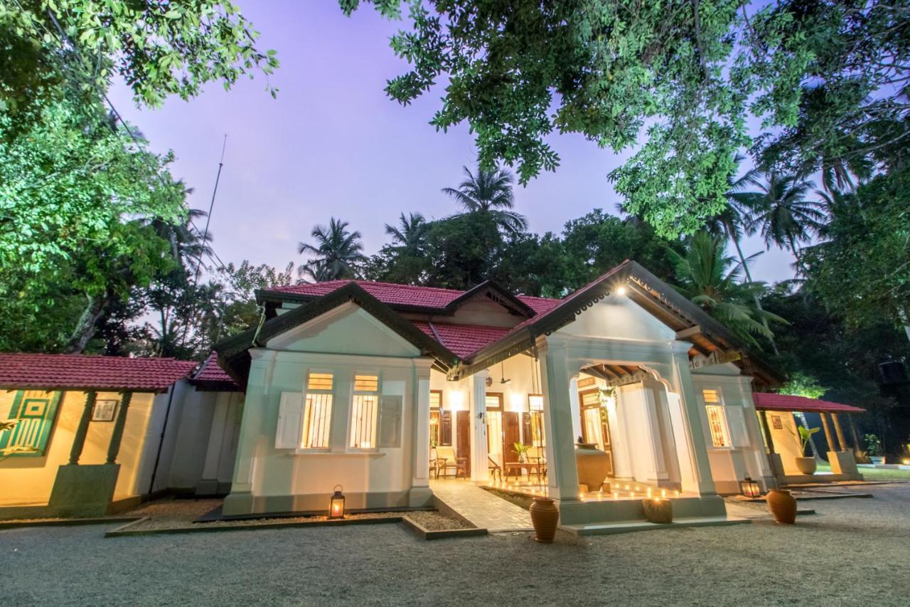 The Pineapple Villa 加姆珀哈 外观 照片