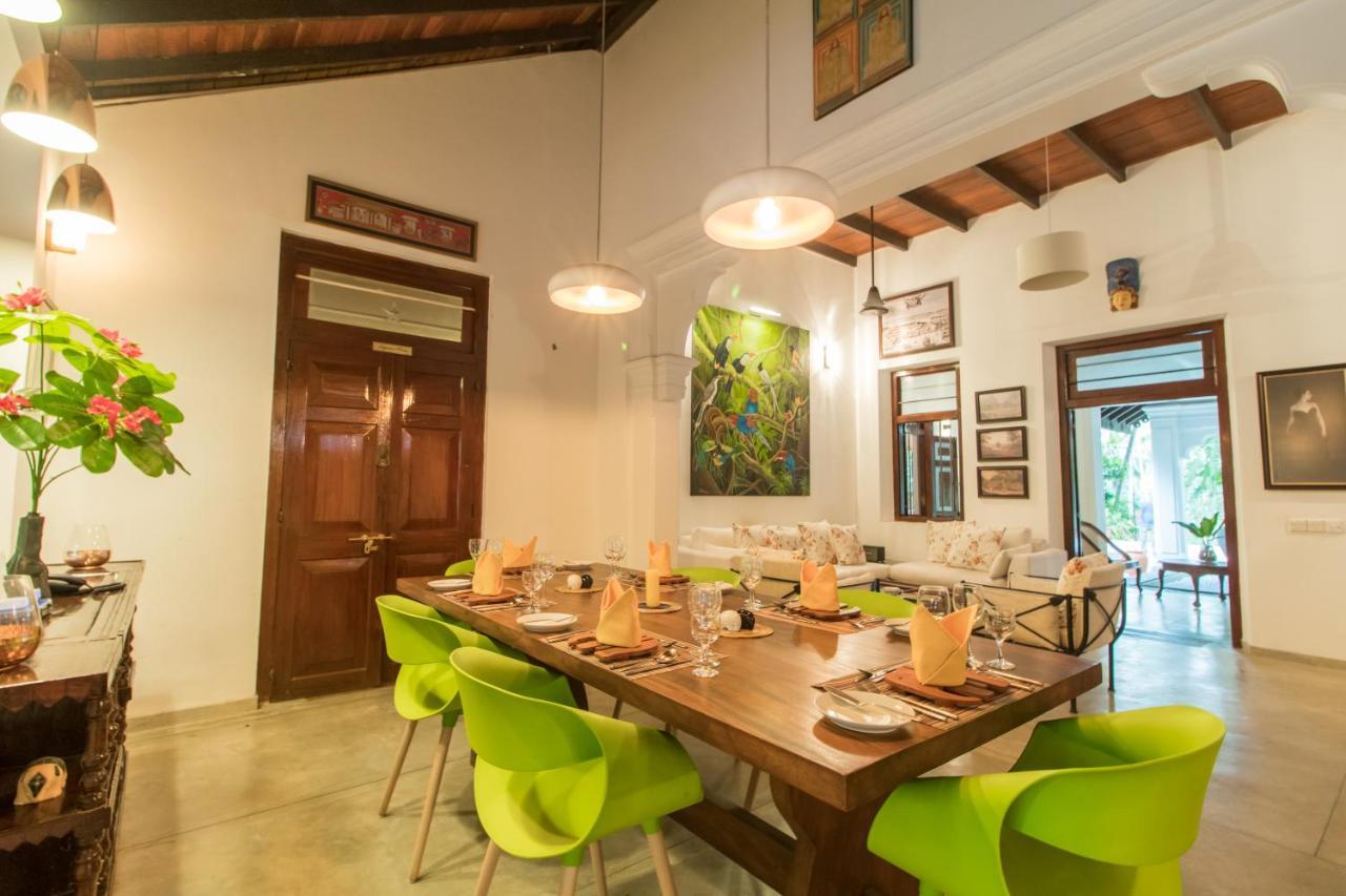The Pineapple Villa 加姆珀哈 外观 照片