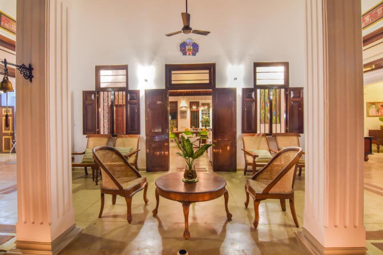 The Pineapple Villa 加姆珀哈 外观 照片