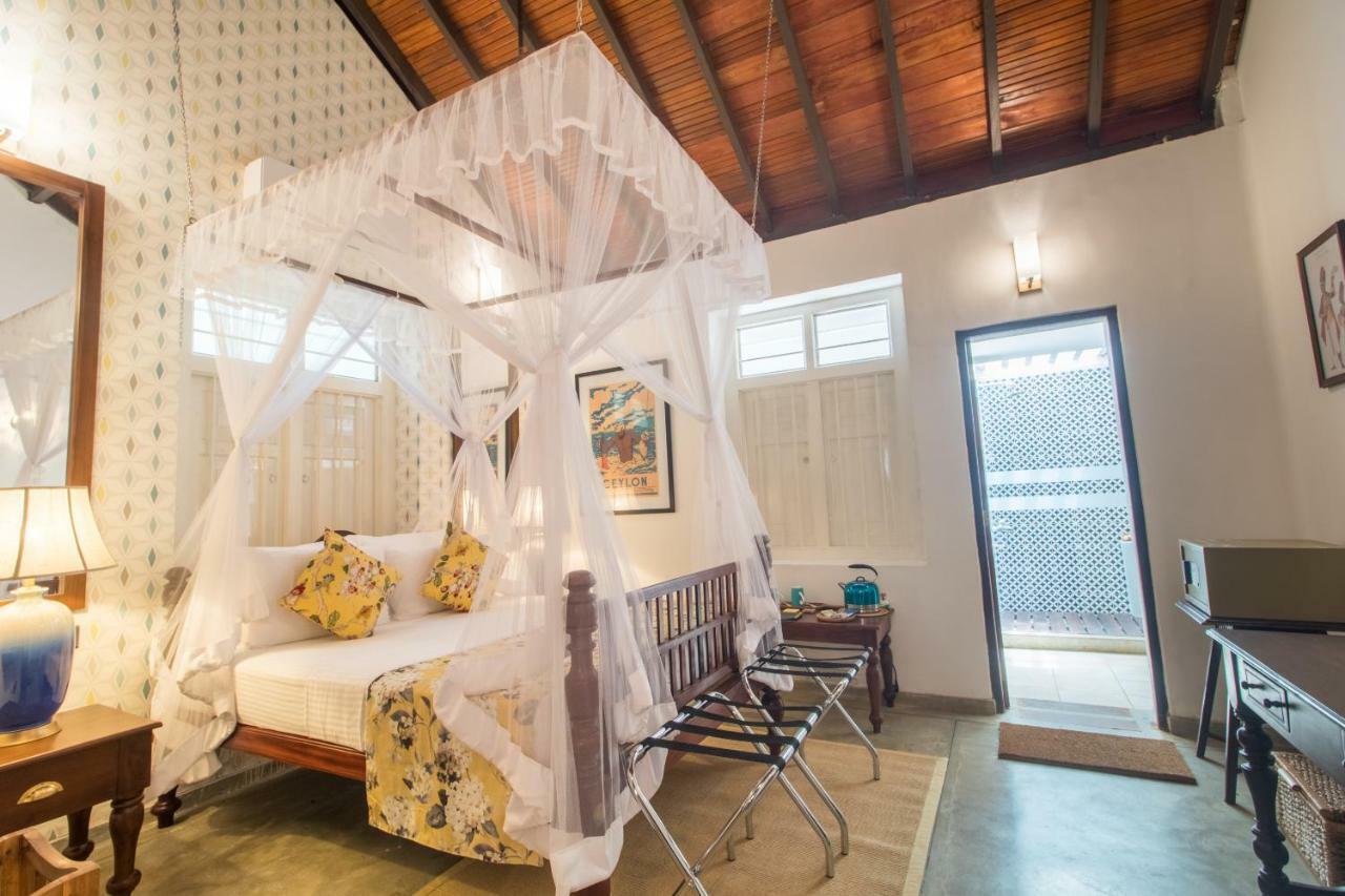 The Pineapple Villa 加姆珀哈 外观 照片